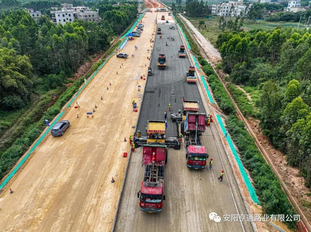 【省重 點項目】3D技術“打印”高速公路，南三島大橋項目進入路面工程施工階段